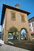 Orta San Giulio. Palazzo della Comunit. 